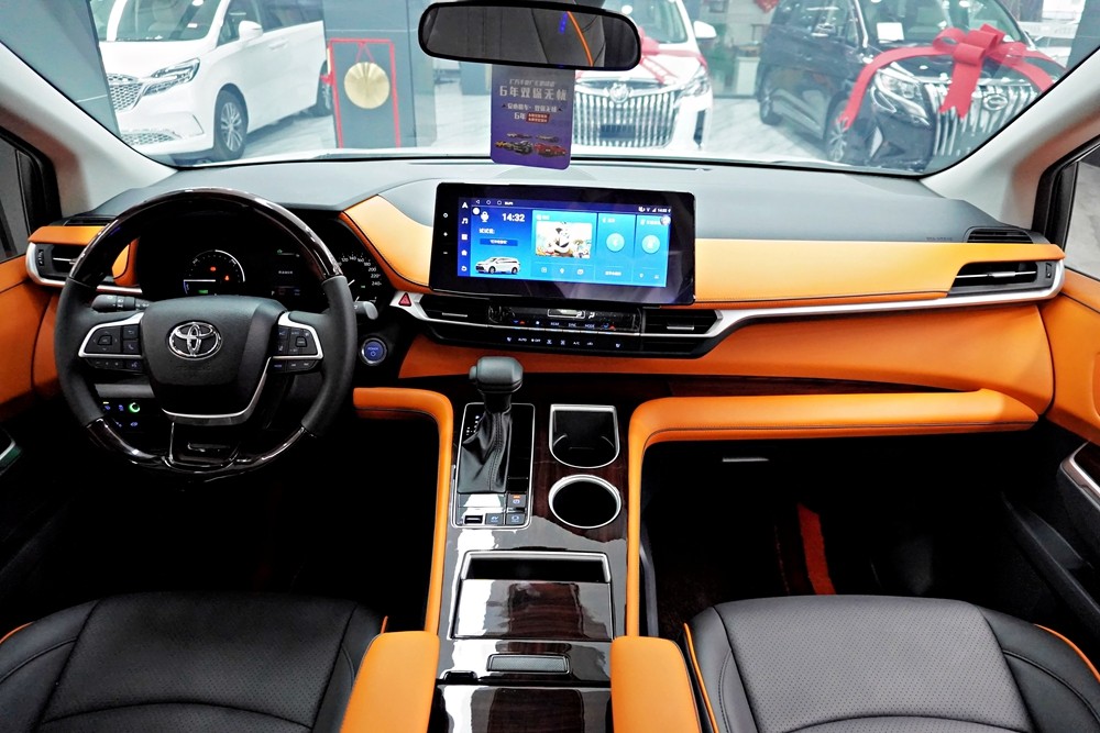 豐田賽那汽車內(nèi)飾改裝